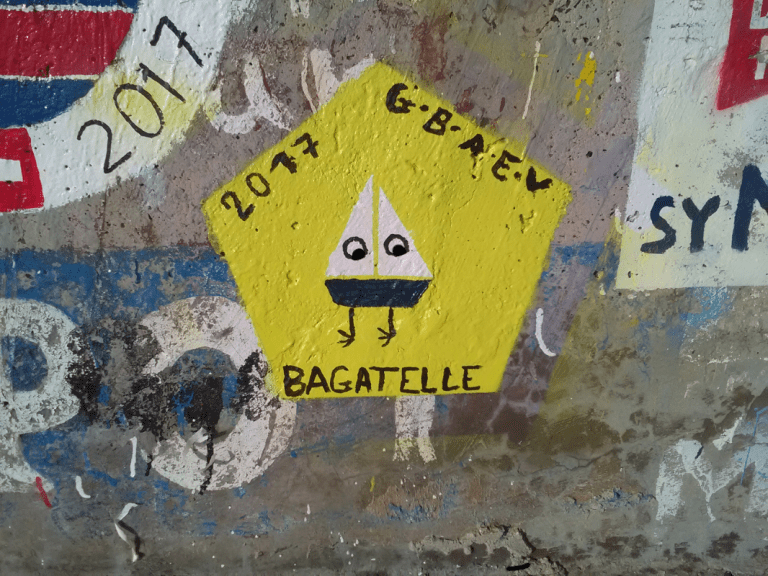 d9780ff8-a394-419f-b36d-f31950252169